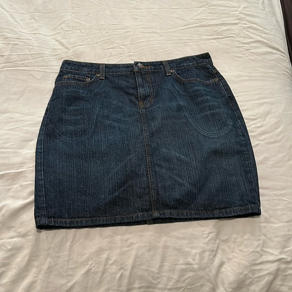 Mossimo Denim Miniskirt, Size 10 - Picture 1 of 3